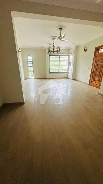 3-Bedroom Upper Portion For Rent F-11 Islamabad