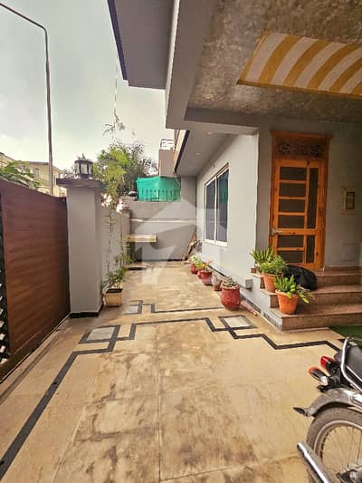 40x80 Beautifull Upper porstion For Rent in G-13