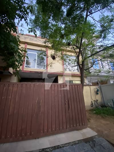 25x40 Beautifull House For Sale in G-13