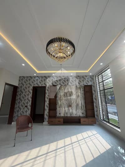5 Marla Corner House for Sale in Bahria Orchard Phase 1, Lahore 6.3 Marla Total Land with Access Land