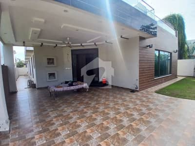 One Kanal Single Story Elegant House Available For Rent In DHA Phase 6- Block C