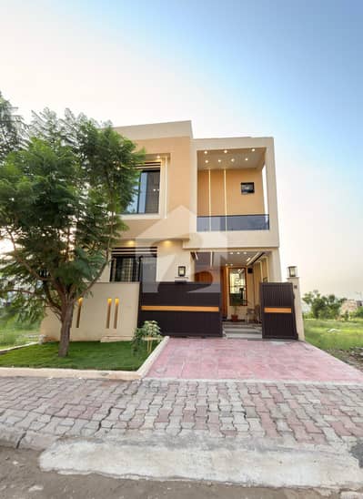 5 Marla Elegant Brand New House For Sale| Prime Location| Bahria Town