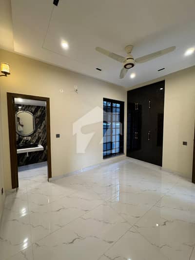 5 Marla Brand New Jinnah Modern House for Sale Sector E, Bahria Town Lahore 5 Marla Brand New Jinnah Modern House for Sale Sector E, Bahria Town Lahore