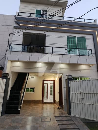 5 MARLA DOUBLE STOREY NEW HOUSE AVAILBLE FOR SALE IN JUBLIEE TOWN LHR