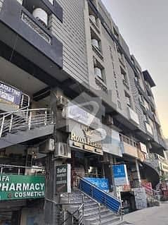 جی ۔ 15 اسلام آباد میں 2 کمروں کا 4 مرلہ فلیٹ 95.0 لاکھ میں برائے فروخت۔