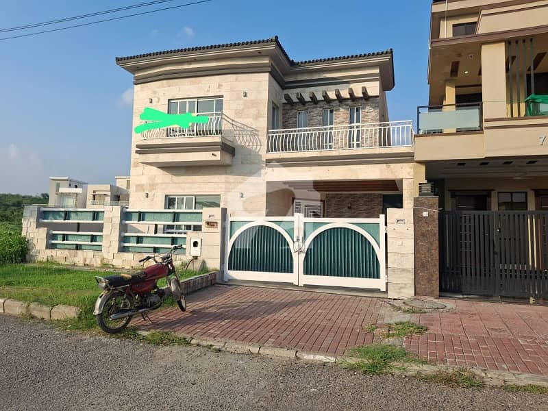 ڈی ایچ اے ڈیفینس فیز 3 ڈی ایچ اے ڈیفینس,اسلام آباد میں 4 کمروں کا 10 مرلہ مکان 4.75 کروڑ میں برائے فروخت۔ ڈی ایچ اے ڈیفینس فیز 3 ڈی ایچ اے ڈیفینس,اسلام آباد میں 4 کمروں کا 10 مرلہ مکان 4.75 کروڑ میں برائے فروخت۔