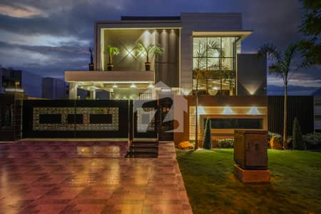 MODERN DESIGNER HOUSE FOR SALE AT PRIME LOCATION MODERN DESIGNER HOUSE FOR SALE AT PRIME LOCATION