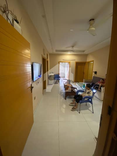 unit number 6 prime location