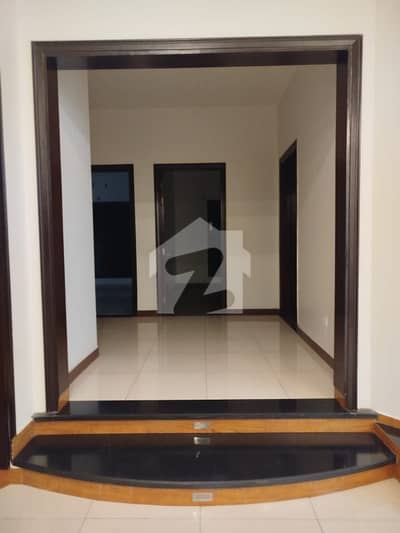 300 Yard 2 Unit House For Sale With Basement 300 Yard 2 Unit House For Sale With Basement