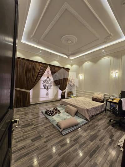 FOR SALE: PREMIUM SLIGHTLY USED 3+3 BEDROOM BUNGALOW DHA PHASE 6, KARACHI