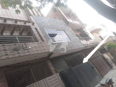 گجّومتہ لاہور میں 4 کمروں کا 4 مرلہ مکان 1.45 کروڑ میں برائے فروخت۔