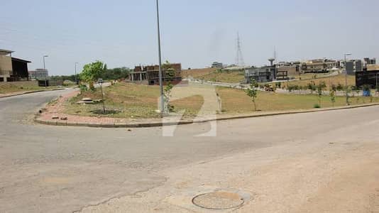 J-14 14 Marla Plot For Sale Excellent Investment Opportunity J-14 14 Marla Plot For Sale Excellent Investment Opportunity