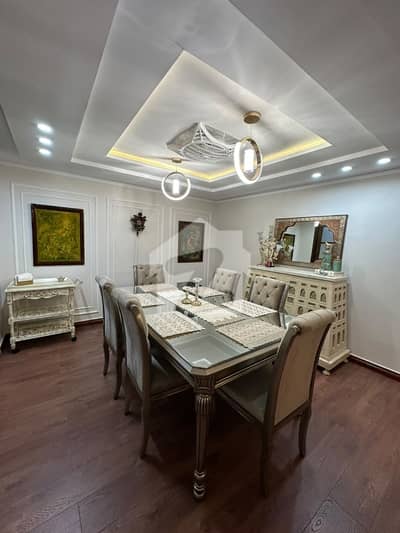 600 Square Yards House In Cantt For sale At Good Location 600 Square Yards House In Cantt For sale At Good Location