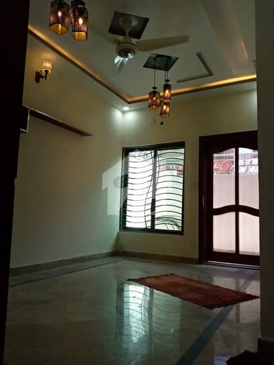 7 Marla Used House In G-13 For Sale