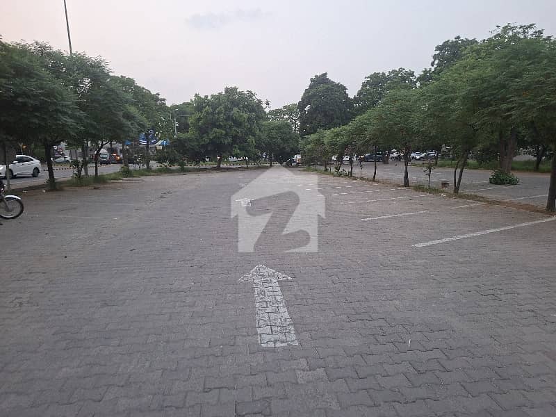 One Kanal plot for sale One Kanal plot for sale
