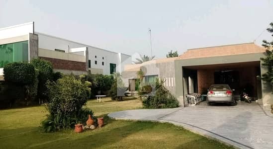 Corner 4 Kanal Farm House For Sale In Green Forts 2 Corner 4 Kanal Farm House For Sale In Green Forts 2