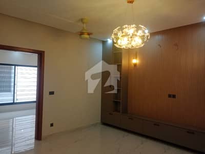 Slightly Used 10 Marla House Is Available For Rent In Bahria Town - Umar Block