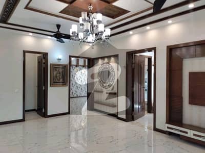 Ready To Buy A House 5 Marla In Lahore