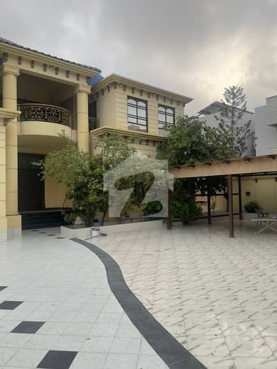 Prime Location 1200 Square Yards House For Rent In DHA Defence