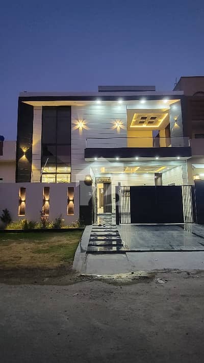 ایل ڈی اے ایوینیو ۔ بلاک ڈی ایل ڈی اے ایوینیو,لاہور میں 6 کمروں کا 10 مرلہ مکان 3.75 کروڑ میں برائے فروخت۔