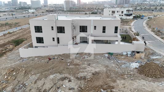 1000 Sq Yd 120ft AVENUE FACING Plot For Sale Precinct-17, Bahria Town Karachi Just 3 Mins Drive From Main Gate, Near Jinnah Avenue & Close To Theme Park | Ideal For Residence Or Investment.
