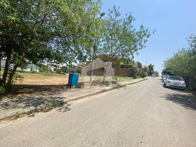 Top Heighted Level South Face Builder Location Plot 1Kanal In Sec G DHA 2 Islamabad
