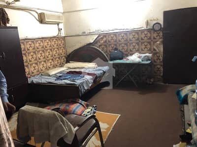Ready-To-Live Furnished 2-Bed Flat | Ichhra Shopping Centre Lahore | 16.50 Lac
