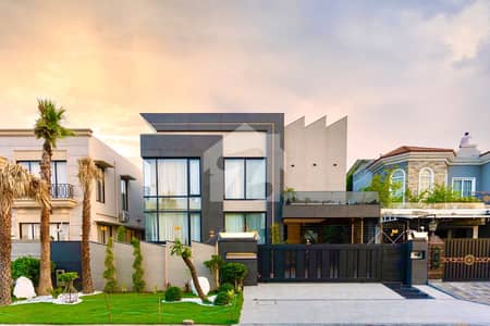 1 Kanal Top Quality Build Luxurious Beautiful Modern Design Villa With Basement For Sale In DHA Lahore Phase 7 Prime Location