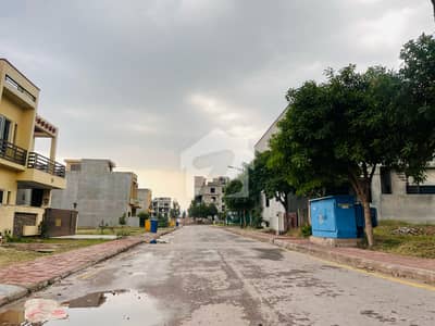 Plot For Sale In Sector N Park-Face Possession Utility Paid Best Location For Living Bahria Enclave Islamabad