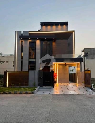 Prime Location 10 Marla House Available In Citi Housing Society For Sale