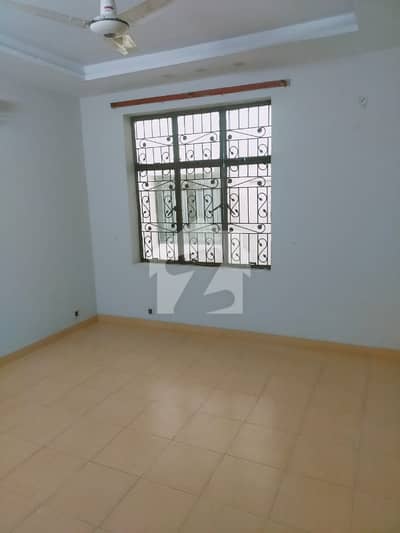 Faisal Town 10 Marla House For Sale Near To Fast University