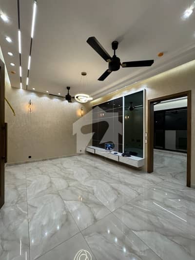 3 Years Installments Plan 10 Marla Brand New House For Sale In Park View City 3 Years Installments Plan 10 Marla Brand New House For Sale In Park View City