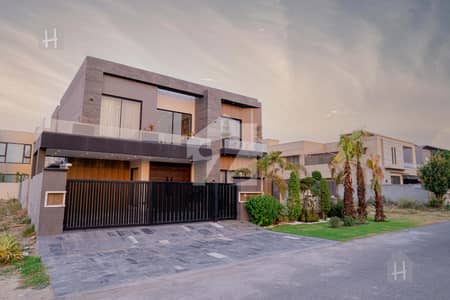 1 Kanal Brand New Modern Design House For Sale