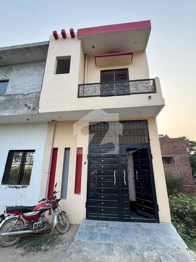 2.5 marla half double story house for sale