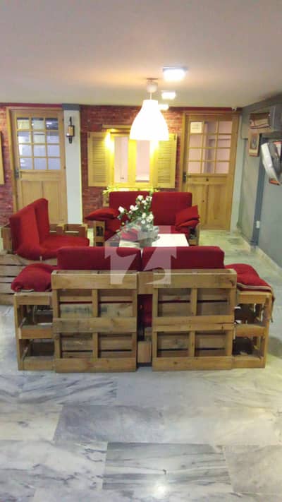 FOR RENT: FULLY FURNISHED 900 SQ FT COMMERCIAL MEZZANINE SEHAR COMMERCIAL, DHA PHASE 7, KARACHI