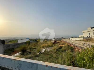 1 Kanal Heighted Plot With Premium Dam & Margalla View Upper Bani Gala