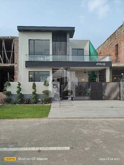 10 Marla House For Sale In DHA Phase 7 Y Block
