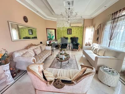 600 YARDS 2UNIT BUNGALOW AVAILABLE FOR SALE 600 YARDS 2UNIT BUNGALOW AVAILABLE FOR SALE