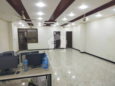 سیٹیلائیٹ ٹاؤن راولپنڈی میں 5 مرلہ Studio دفتر 1.7 لاکھ میں کرایہ پر دستیاب ہے۔