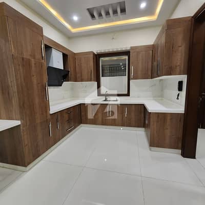 DHA LIKE NEW UPPER PORTION FOR RENT