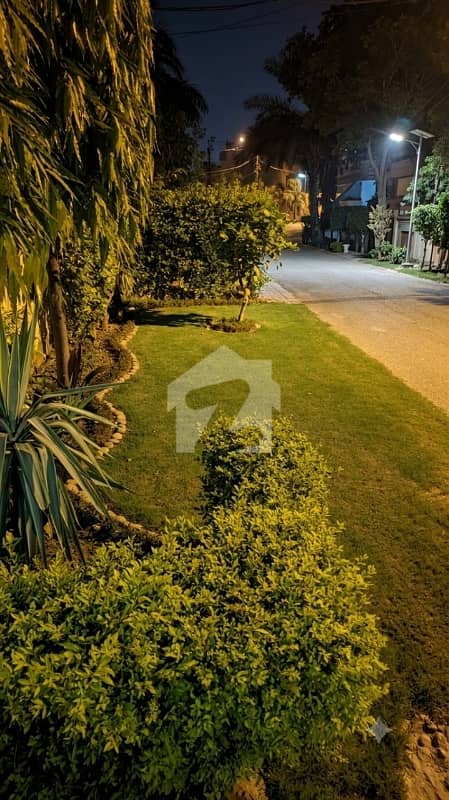 Kanal Well Maintained Bungalow Kanal Well Maintained Bungalow