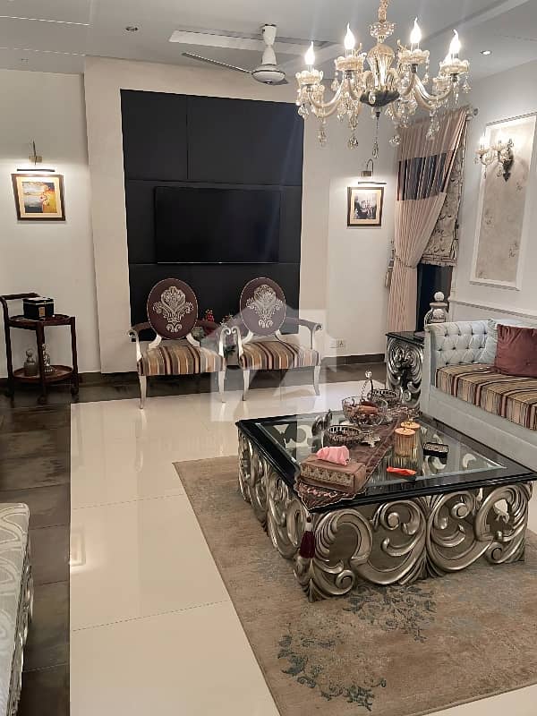 SLIGHTY USED BUNGALOW AT DHA PHASE8 SLIGHTY USED BUNGALOW AT DHA PHASE8