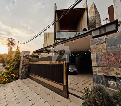 House For Rent 5 Bedroom Near Allied bank Misral Road
