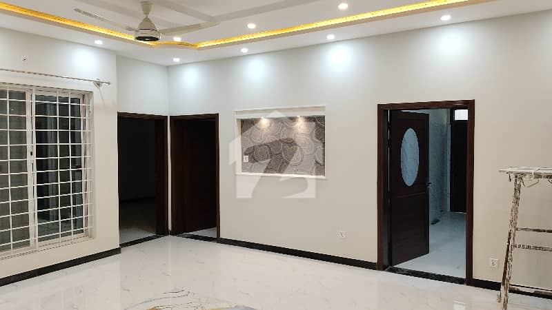 3 Bedroom Ground Portion Available For Rent 3 Bedroom Ground Portion Available For Rent