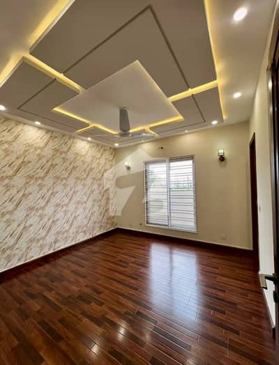5 Marla Brand New Corner House With 2 Marla Extra Land House Available for Sale