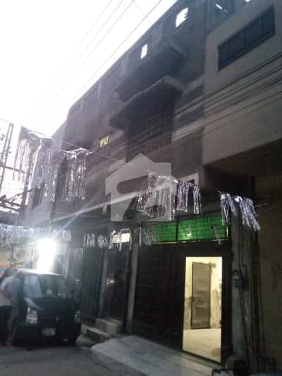 صدر کینٹ,لاہور میں 4 کمروں کا 6 مرلہ مکان 2.8 کروڑ میں برائے فروخت۔