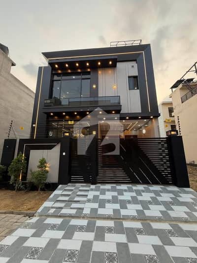 5 marla luxury house for sale in central park lahore