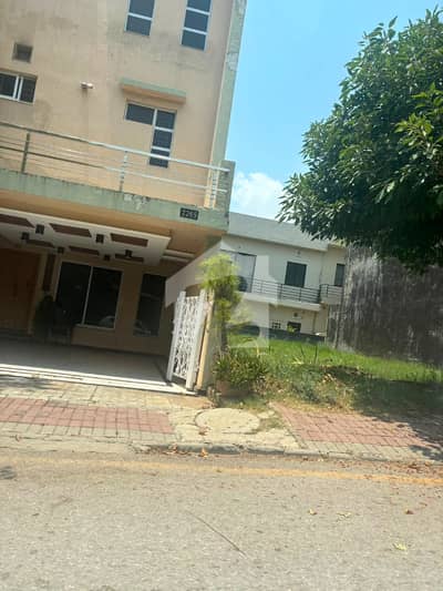 Centrally Located Residential Plot For Sale In Bahria Town Phase 7 Available