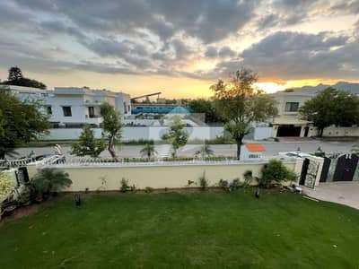 ایف ۔ 6 اسلام آباد میں 7 کمروں کا 2 کنال مکان 28.0 لاکھ میں کرایہ پر دستیاب ہے۔
