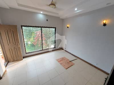 ORIGNAL PICTURES Ideal Location With Servent Q HOUSE FOR RENT